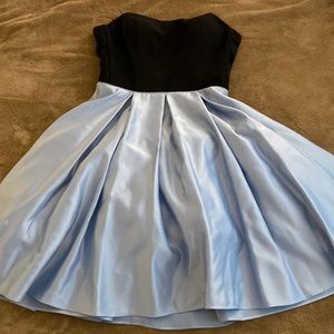 blonde nites by stacy sklar strapless mini dress